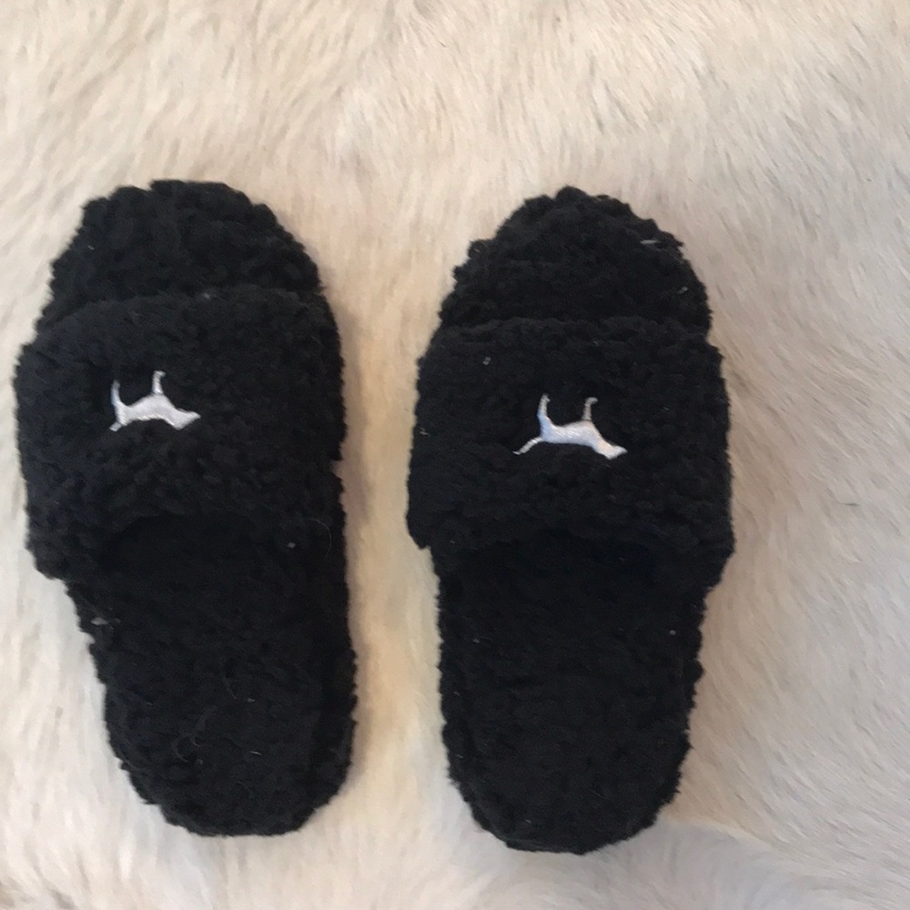 Victoria’s secret slippers
